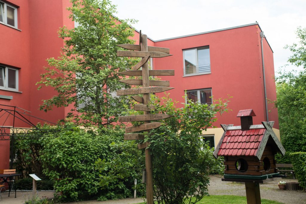 Pflege Plus+ · Moderne Seniorenzentren für eine moderne Pflege · Standorf Duisburg